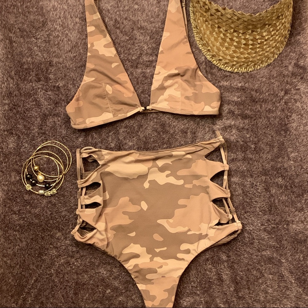 Acacia swimwear mixed size set in Dakota camo